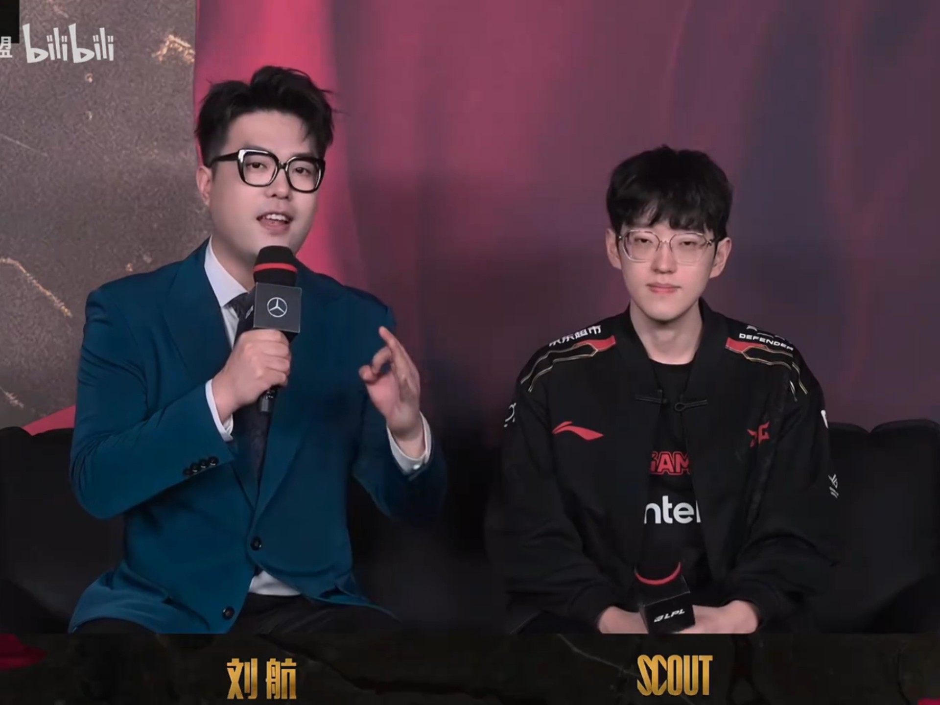Scout迎来十五赛季出色发挥，TES观众热烈欢呼！