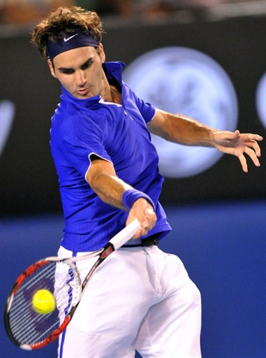 阿扎伦卡焦点对战，费德勒与80激战法国队分钟，大比分获胜胜负难料！(阿扎伦卡比赛视频)