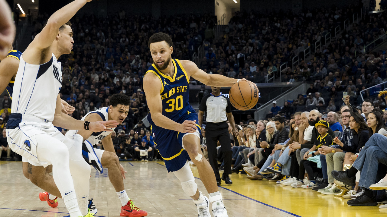 浓眉哥关键节点关键助攻，美国队带队取胜！的简单介绍AYX体育平台