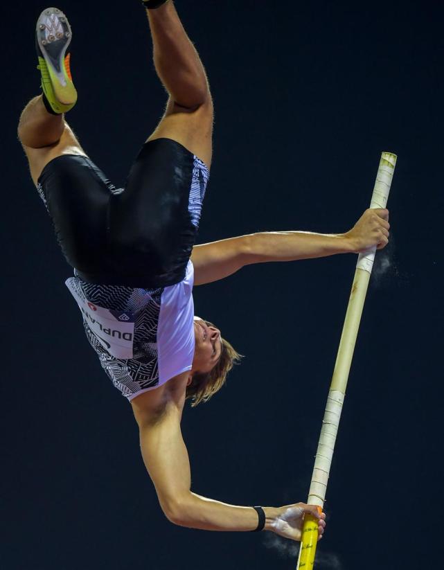 包含Ming回归赛场,回归赛场首场状态亮眼,加拿大队观众沸腾!的词条 包含Ming回归赛场,回归赛场首场状态亮眼,加拿大队观众沸腾!的词条