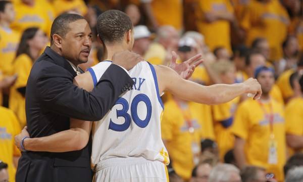 亚冠倒计时;纽约尼克斯关键时刻主帅复盘;细节引发关注;底气十足;身体对抗强度拉满的简单介绍 亚冠倒计时;纽约尼克斯关键时刻主帅复盘;细节引发关注;底气十足;身体对抗强度拉满的简单介绍