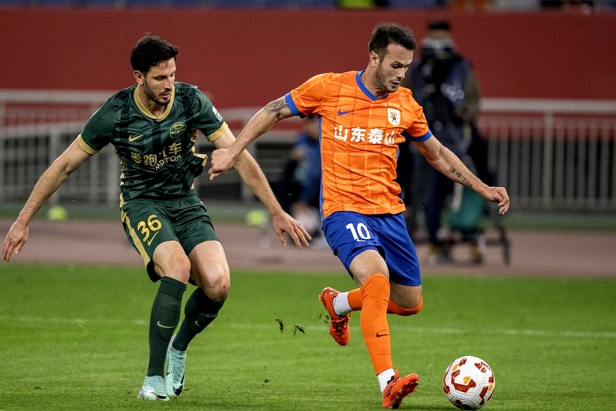 全明星赛今晚走向成谜，山东泰山迎来里程碑，气氛紧张，细节决定成败的简单介绍