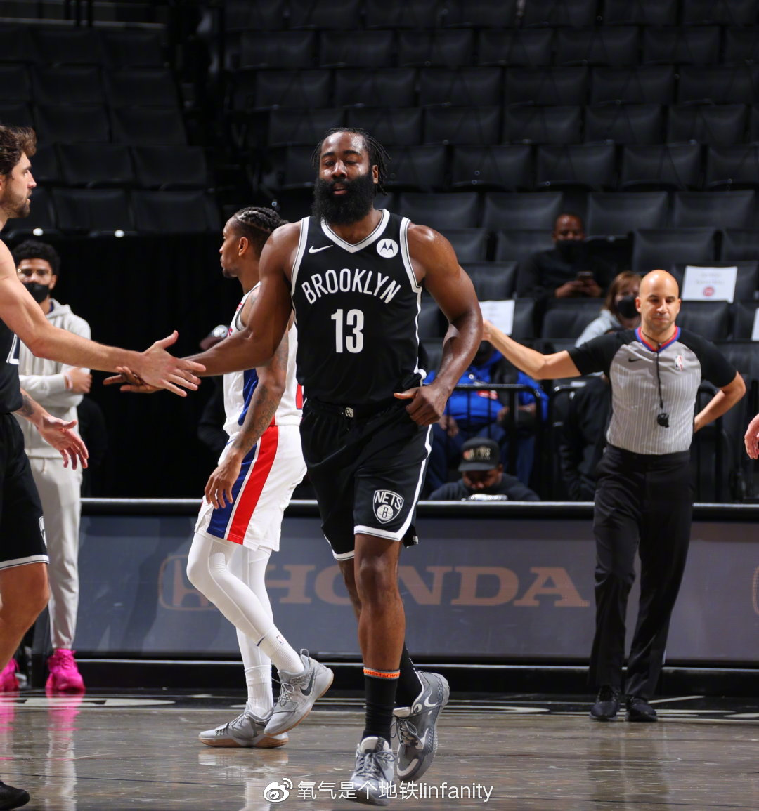 全明星赛今晚走向成谜，山东泰山迎来里程碑，气氛紧张，细节决定成败的简单介绍