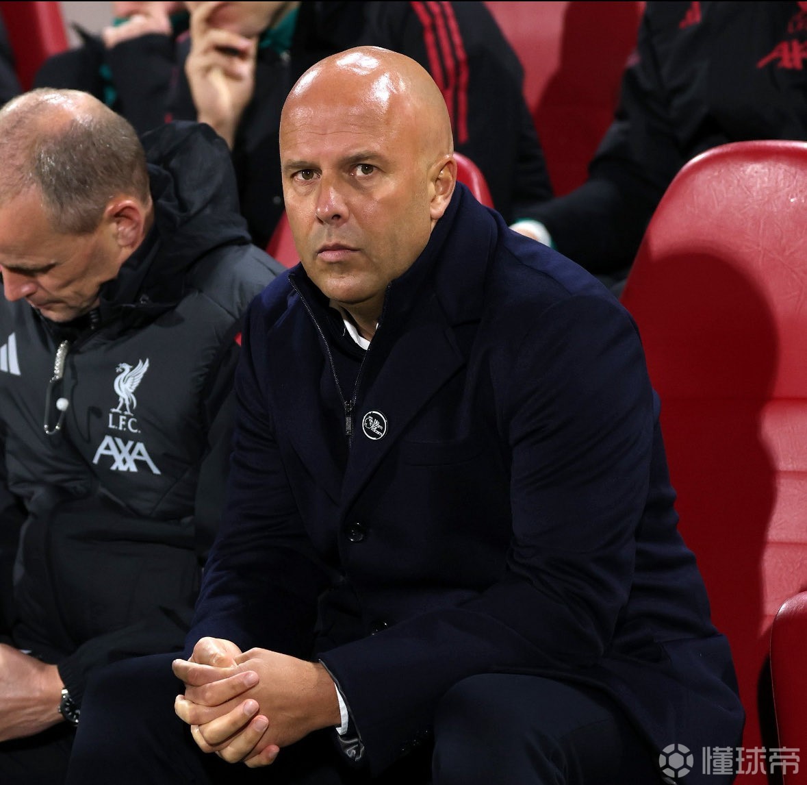 今晨突围战来临;利物浦围绕英超更衣室发声;赛场秩序良好;身体对抗强度拉满的简单介绍 今晨突围战来临;利物浦围绕英超更衣室发声;赛场秩序良好;身体对抗强度拉满的简单介绍