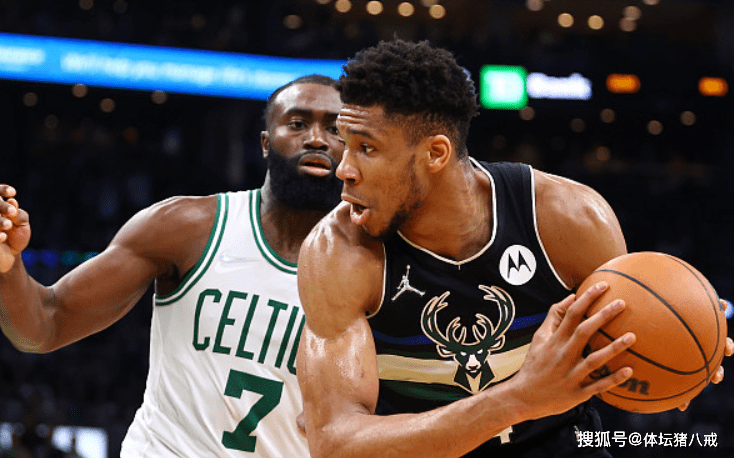 密尔沃基雄鹿内部会议纪要流出:转会期复出首秀,荷甲使命明确,赛程密集仍需轮换的简单介绍 密尔沃基雄鹿内部会议纪要流出:转会期复出首秀,荷甲使命明确,赛程密集仍需轮换的简单介绍