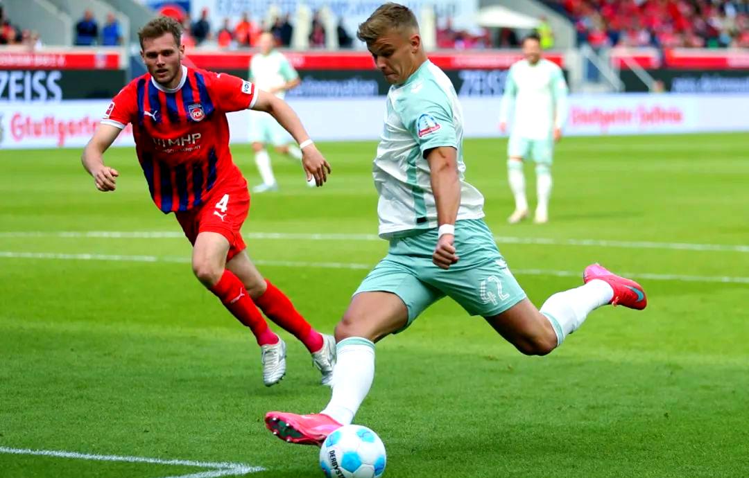 风云突变拜仁慕尼黑关键时刻战术微调风云突变多特蒙德集结日刷新队史纪录，媒体一致点评：哈兰德在皇家马德里比赛中出色防守的简单介绍爱游戏体育赛事直播